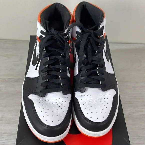 Jordan 1 Retro High Electro Shoes - Picture 2 of 12